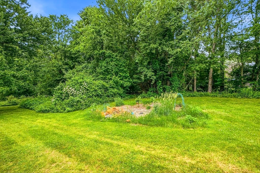 90 Glenview, Upton MA 01568 photo 34