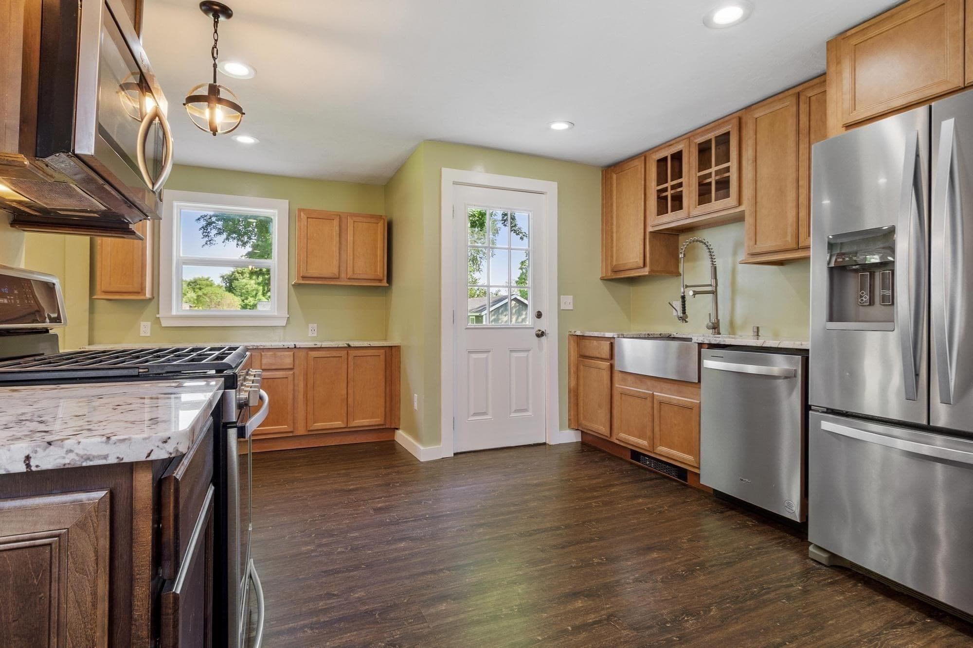 Single Family Residence at 48 Central St, West Brookfield MA 01585, West Brookfield, photo 7 of 40