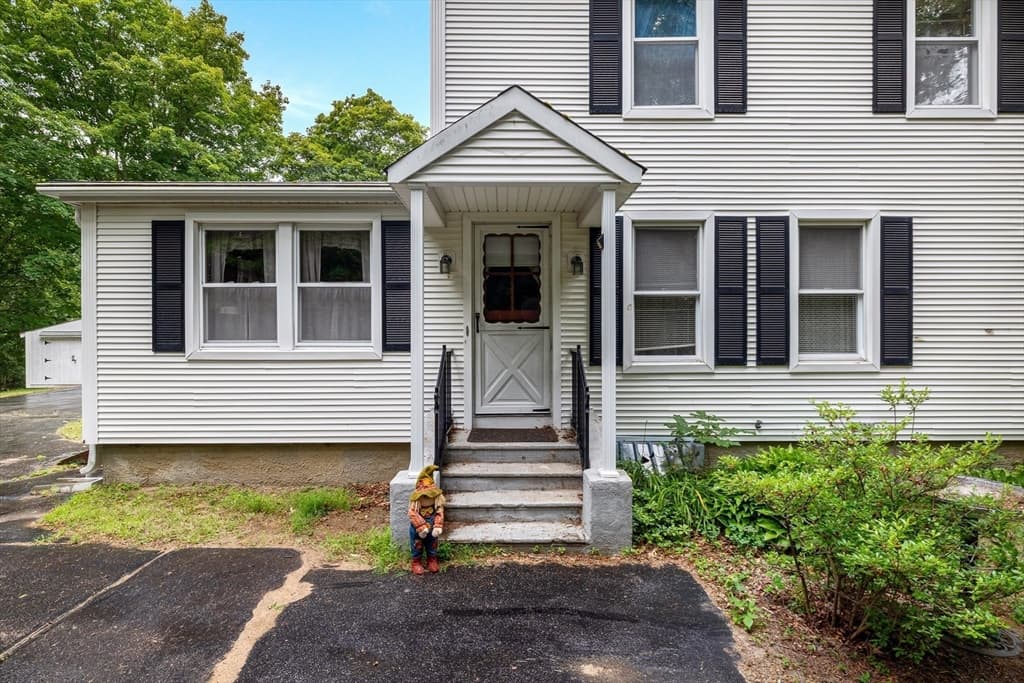 676 Paine Road, North Attleboro MA 02760 photo 3