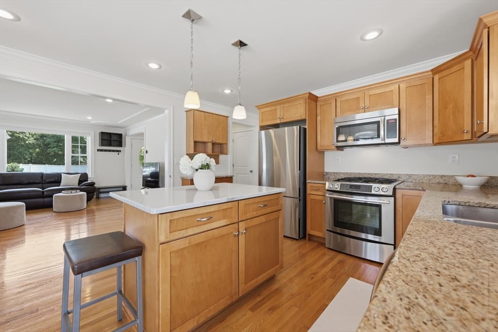 173 Bedford Road # 2, Woburn MA 01801 photo 12