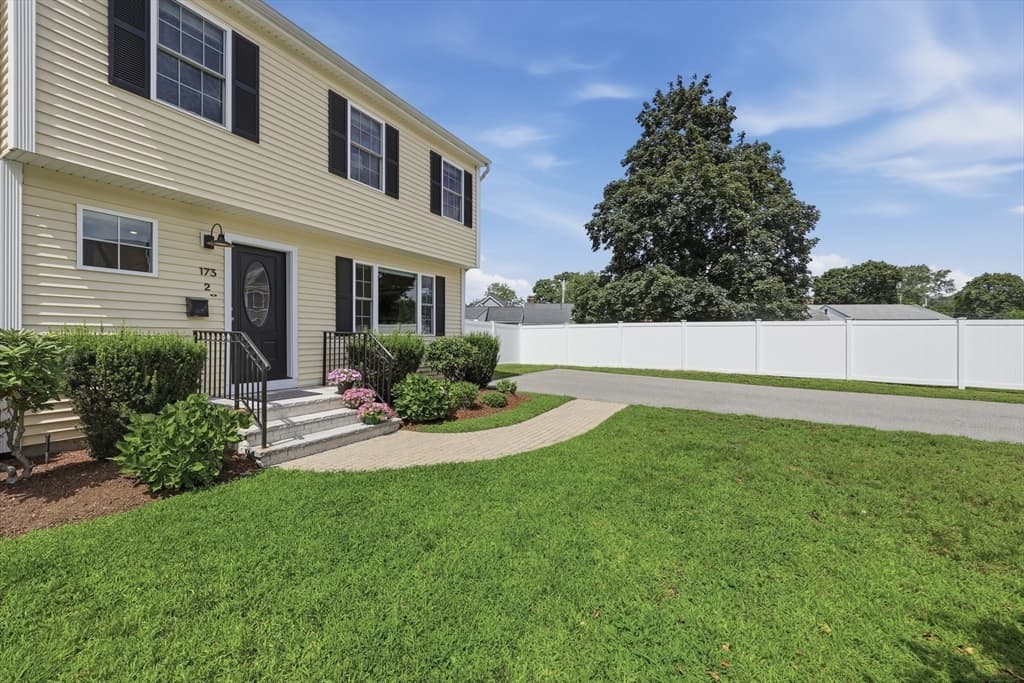 173 Bedford Road # 2, Woburn MA 01801