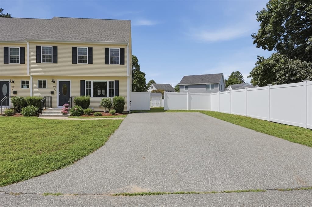 173 Bedford Road # 2, Woburn MA 01801 photo 29