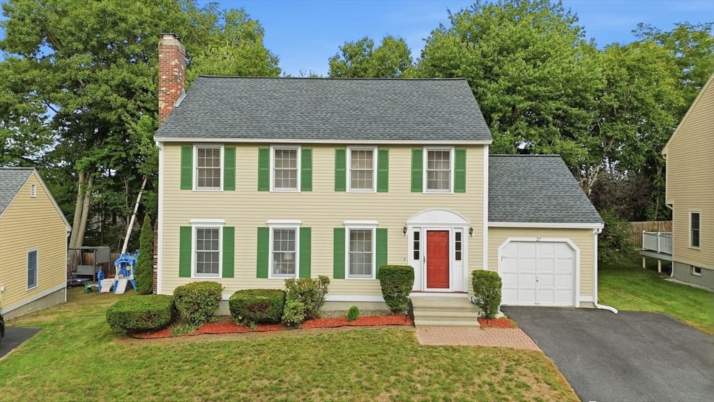 27 Stonegate Rd # 27, Chelmsford MA 01824