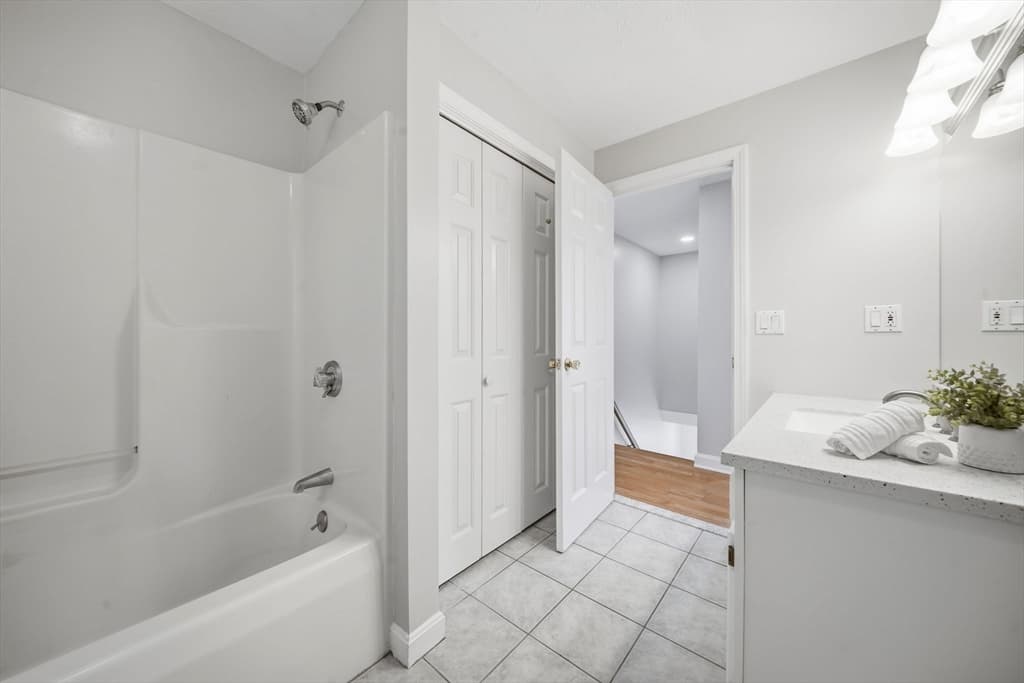 27 Stonegate Rd # 27, Chelmsford MA 01824 photo 25