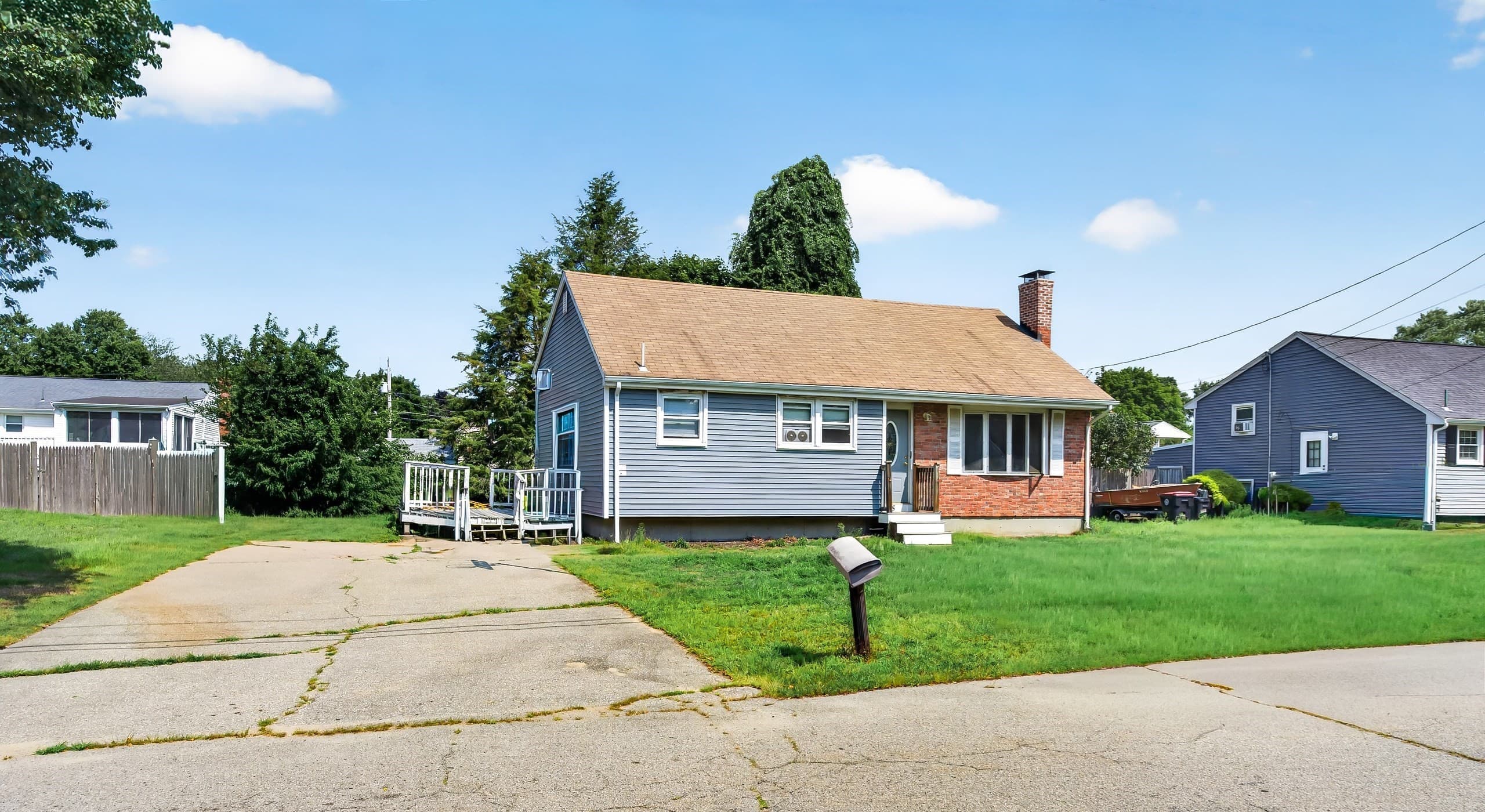 65 Taft Ave, Brockton MA 02301
