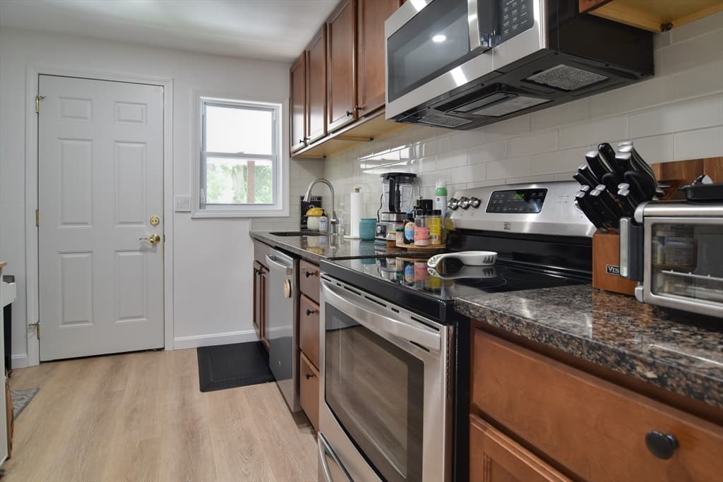 179 Chestnut Street, Marlborough MA 01752 photo 28