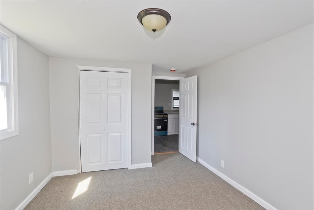 143 Davenport St, Springfield MA 01119 photo 16