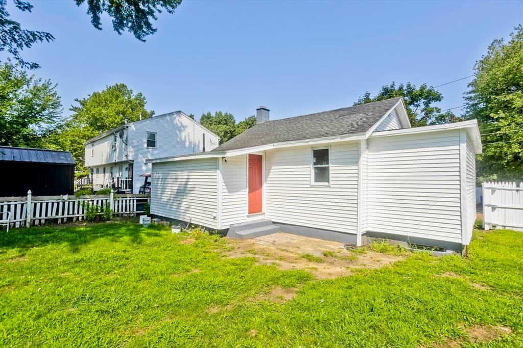 143 Davenport St, Springfield MA 01119 photo 19