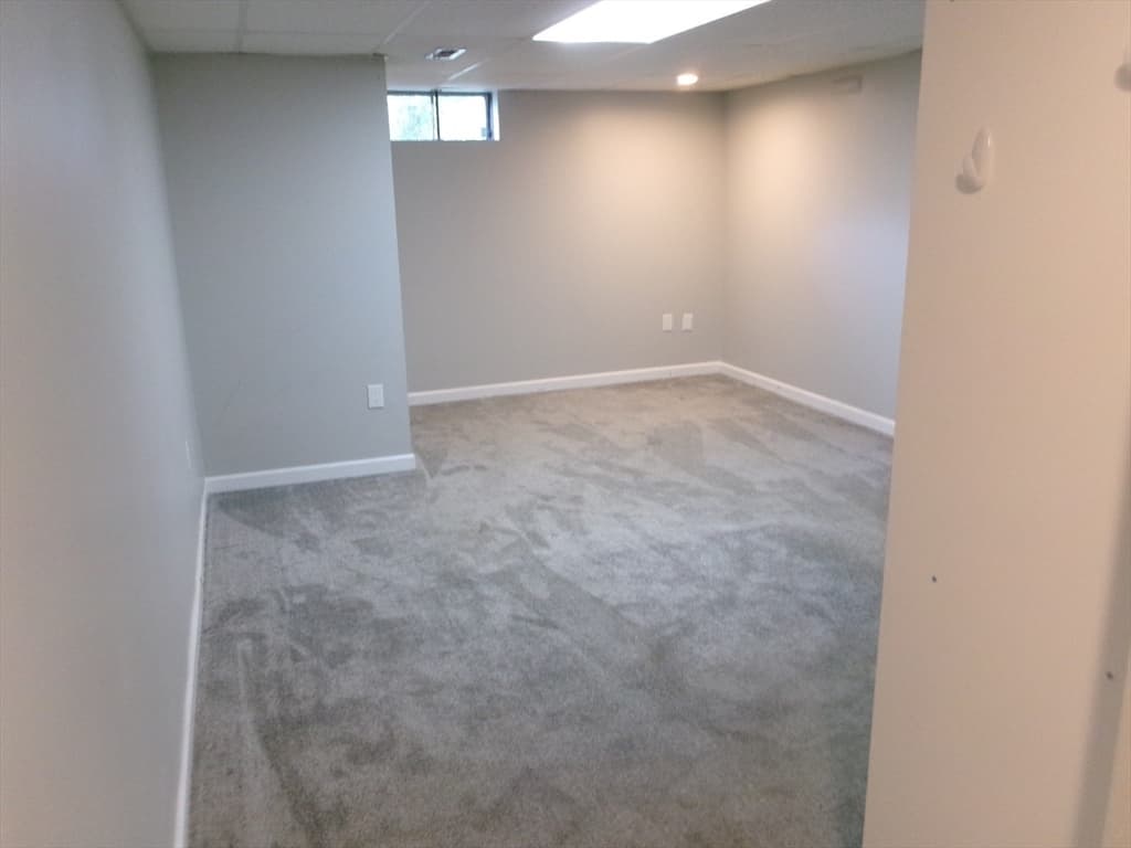 71 Eddywood St, Springfield MA 01118 photo 27