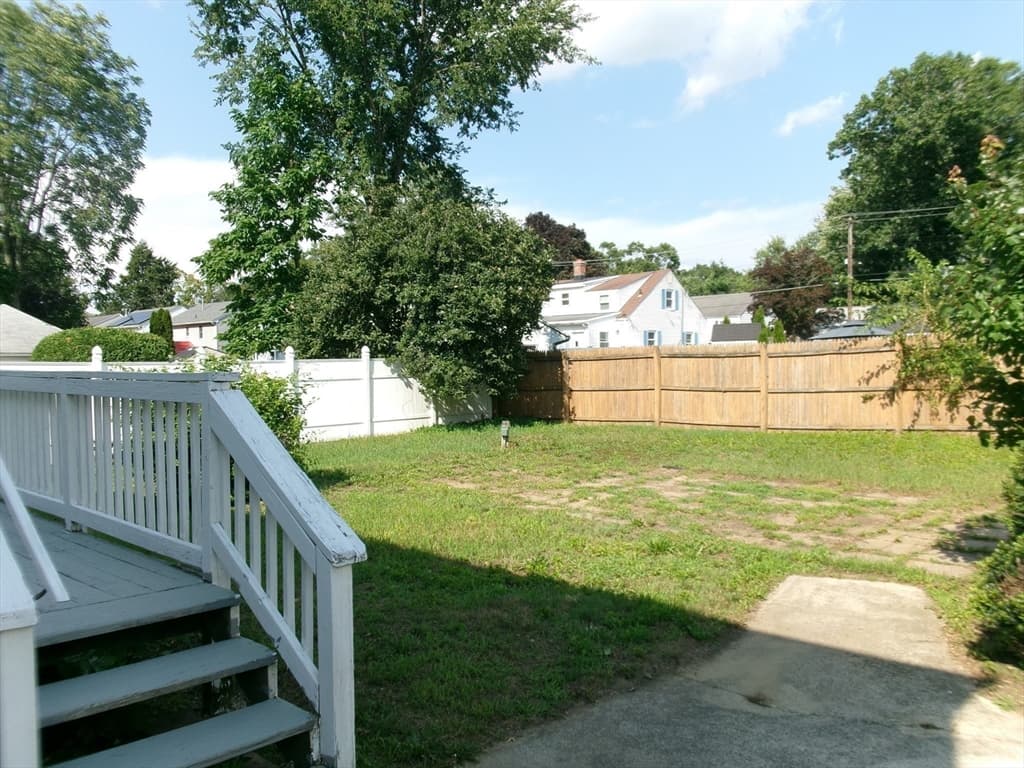 71 Eddywood St, Springfield MA 01118 photo 36