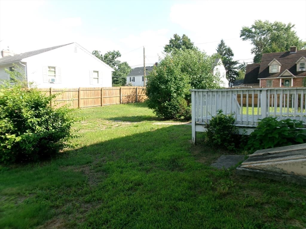 71 Eddywood St, Springfield MA 01118 photo 34