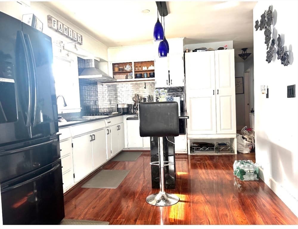 401 Whitlow St, New Bedford MA 02746 photo 6