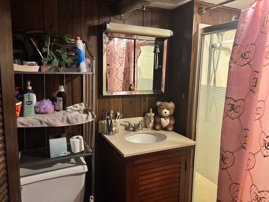 401 Whitlow St, New Bedford MA 02746 photo 18