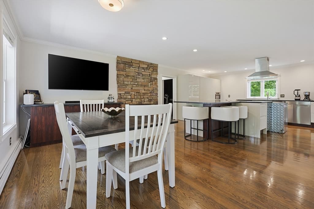 176 Spring St, Hopkinton MA 01748 photo 6