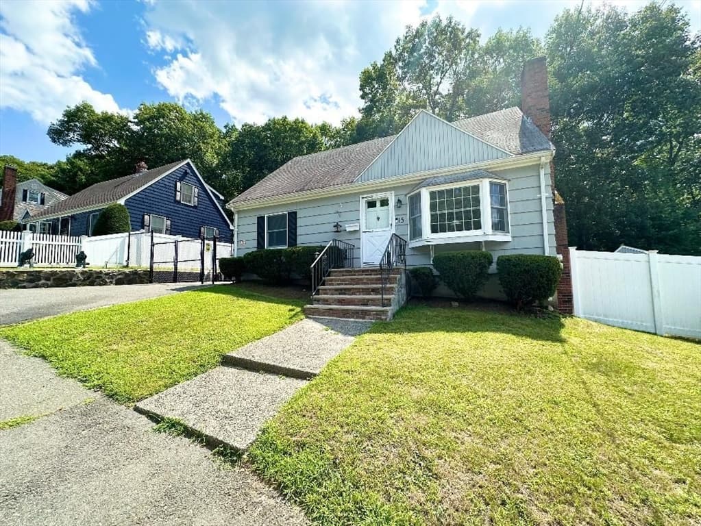 15 Cannon Rock Road, Lynn MA 01904 photo 2