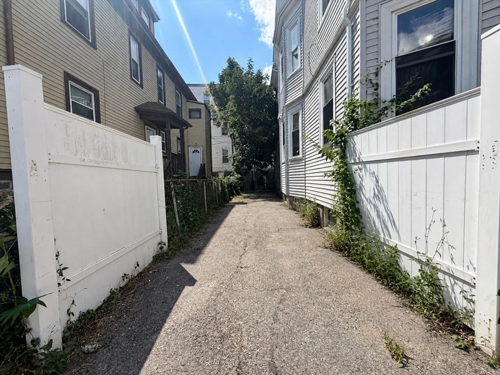 1 Louis D Brown Way, Boston MA 02124 photo 36