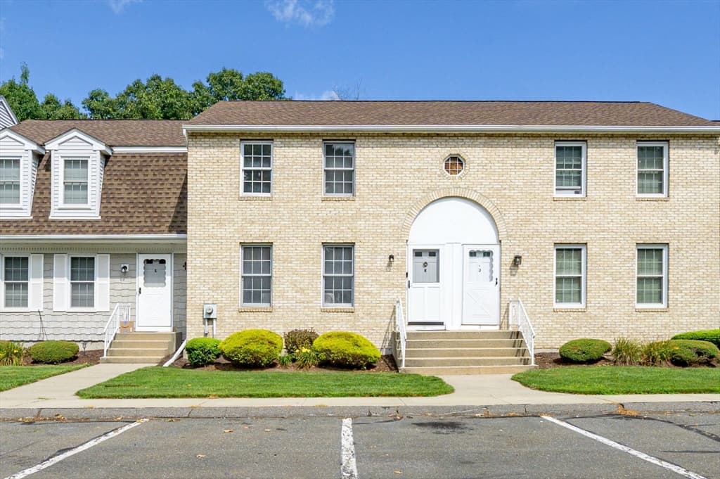 283 Fuller Rd # K, Chicopee MA 01020 photo 3
