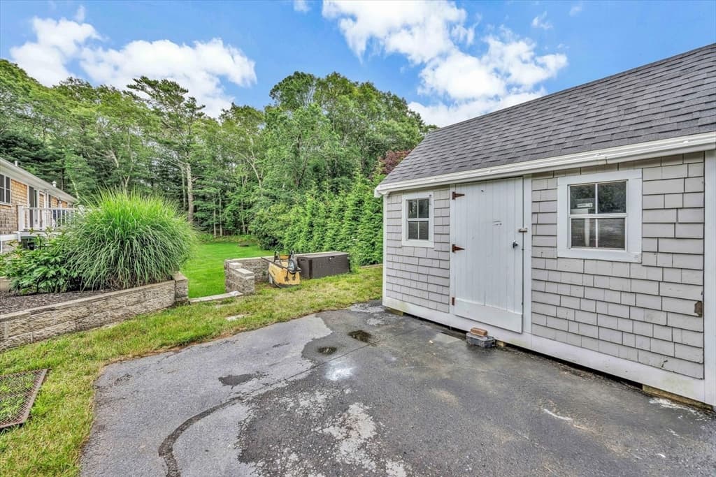 770 County Rd, Bourne MA 02559 photo 3