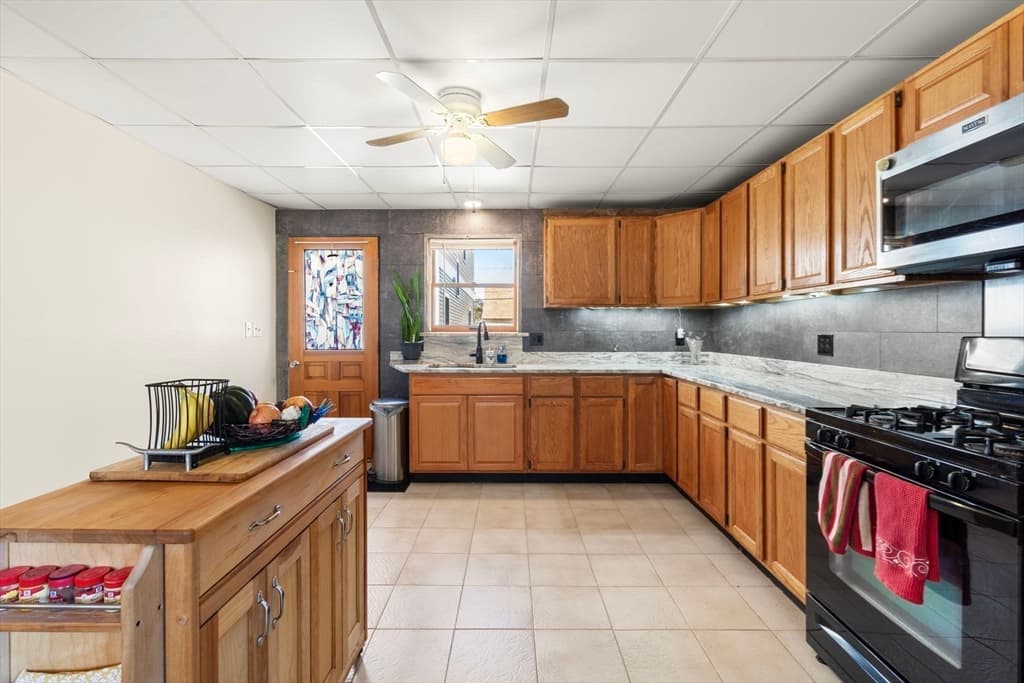 10 Brissette Avenue, Salisbury MA 01952 photo 9