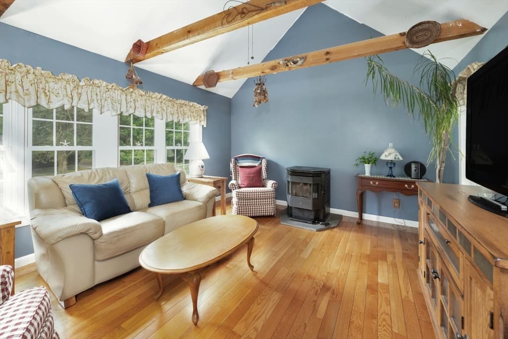 219 Tremont St, Carver MA 02330 photo 7