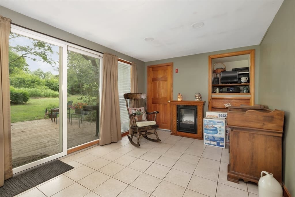 219 Tremont St, Carver MA 02330 photo 14