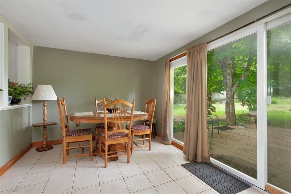 219 Tremont St, Carver MA 02330 photo 15