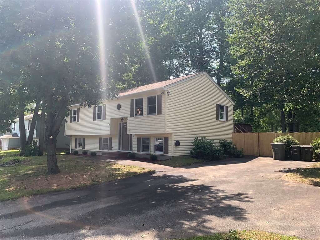 84 Catherine Street, Gardner MA 01440 photo 2