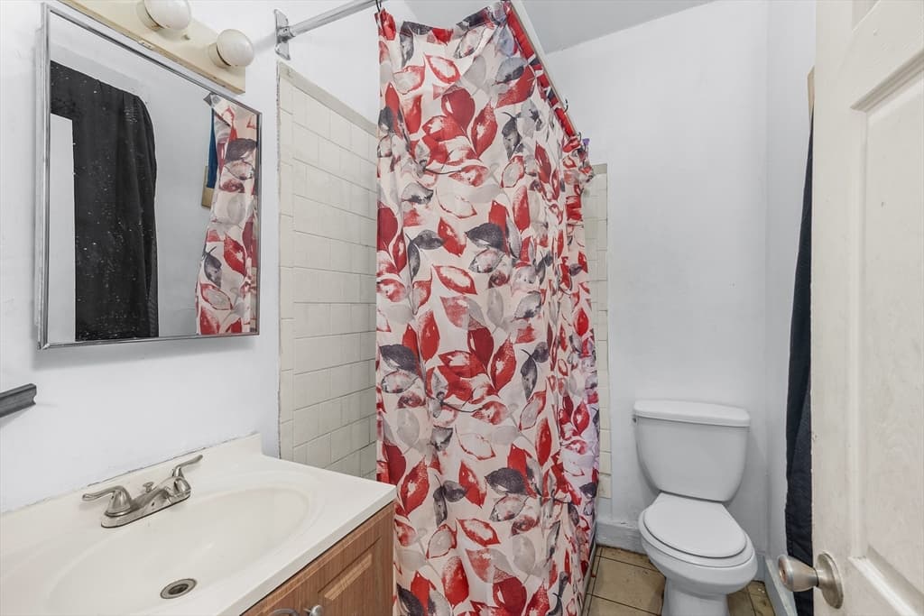 84 Cory St, Fall River MA 02720 photo 42