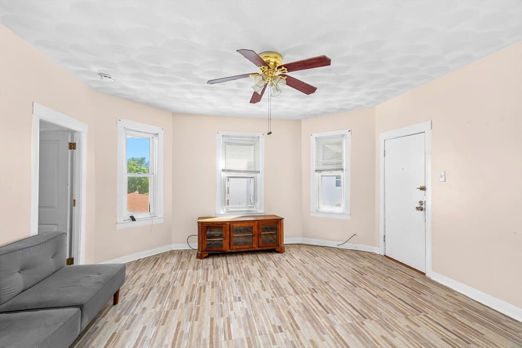 84 Cory St, Fall River MA 02720 photo 39