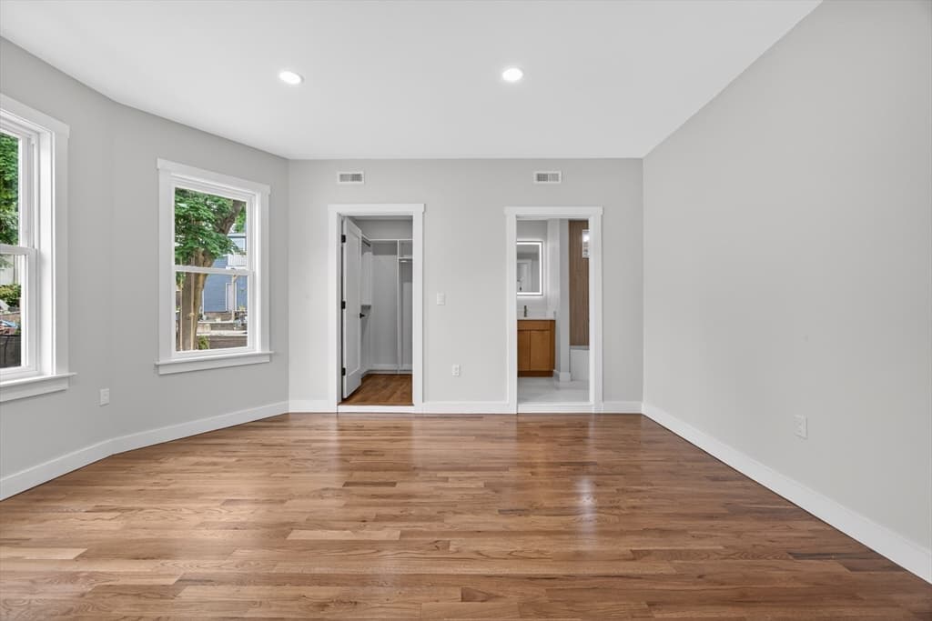 21 Hutchinson St # 2, Winthrop MA 02152 photo 6