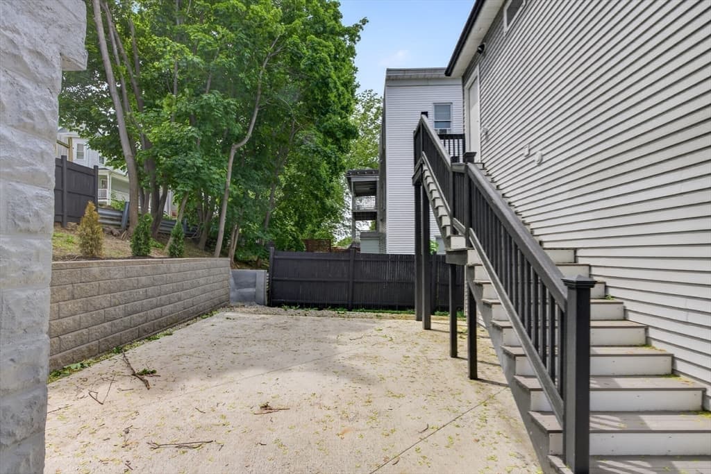 21 Hutchinson St # 2, Winthrop MA 02152 photo 17