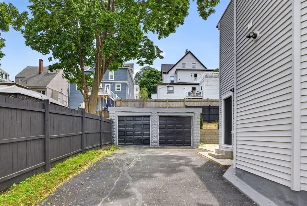 21 Hutchinson St # 2, Winthrop MA 02152 photo 16