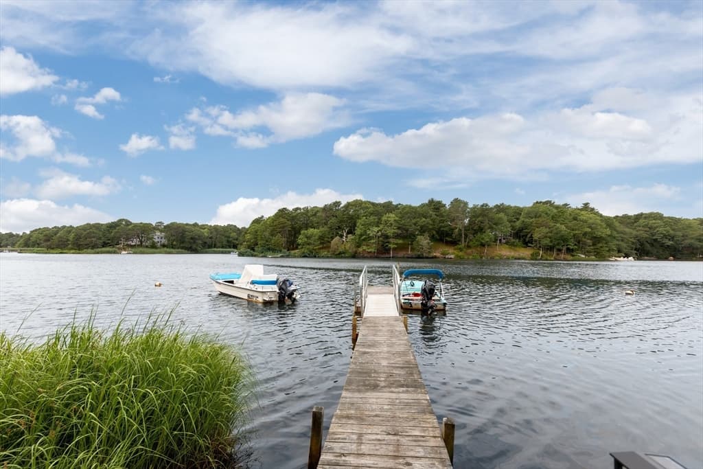 26 Qaushnet Way, Falmouth MA 02536
