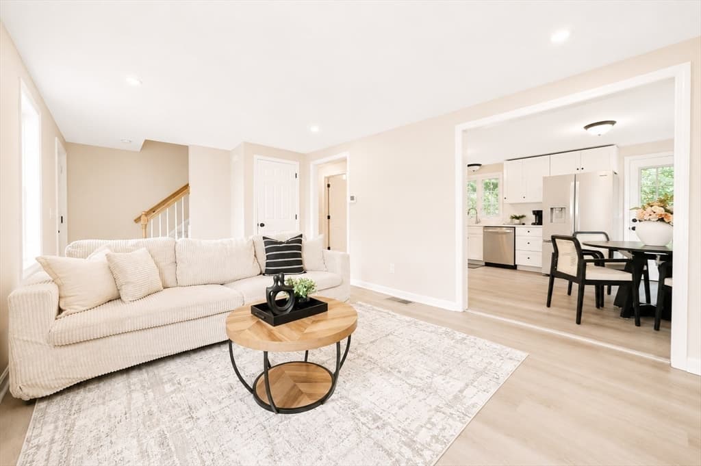 34-36 Hammond St # 36, Bridgewater MA 02324