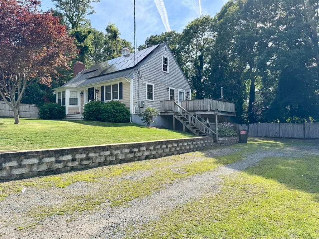 123 Fawcett Ln, Barnstable MA 02601 photo 2