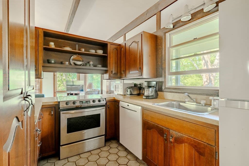Single Family Residence at 450 Lieutenant Island Rd, Wellfleet MA 02667, photo 38 of 42
