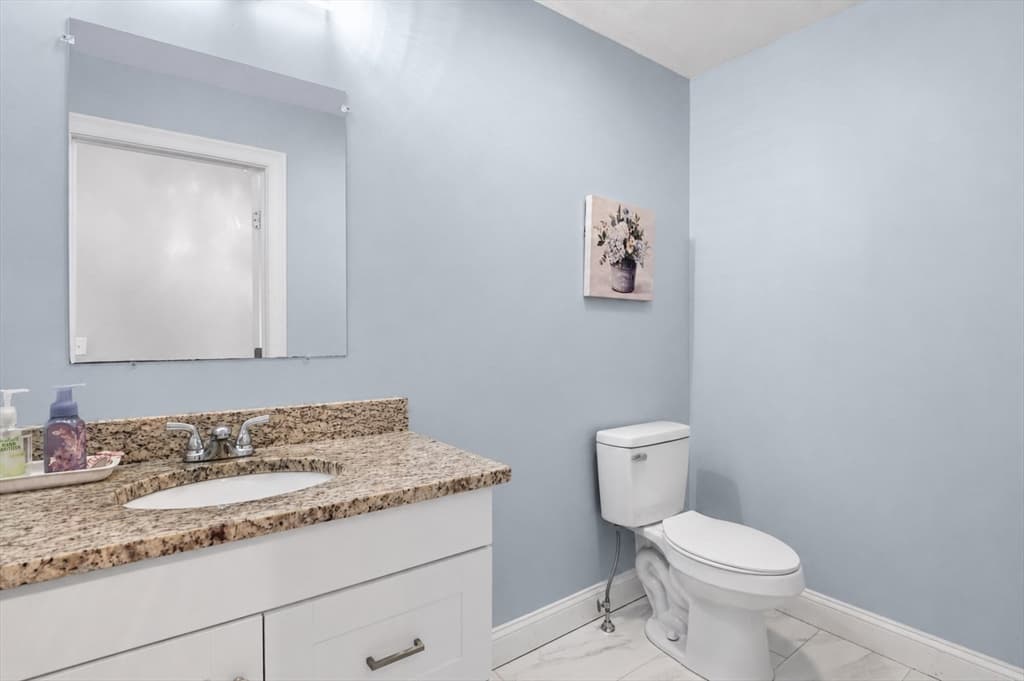 133 Apricot St, Worcester MA 01603 photo 16