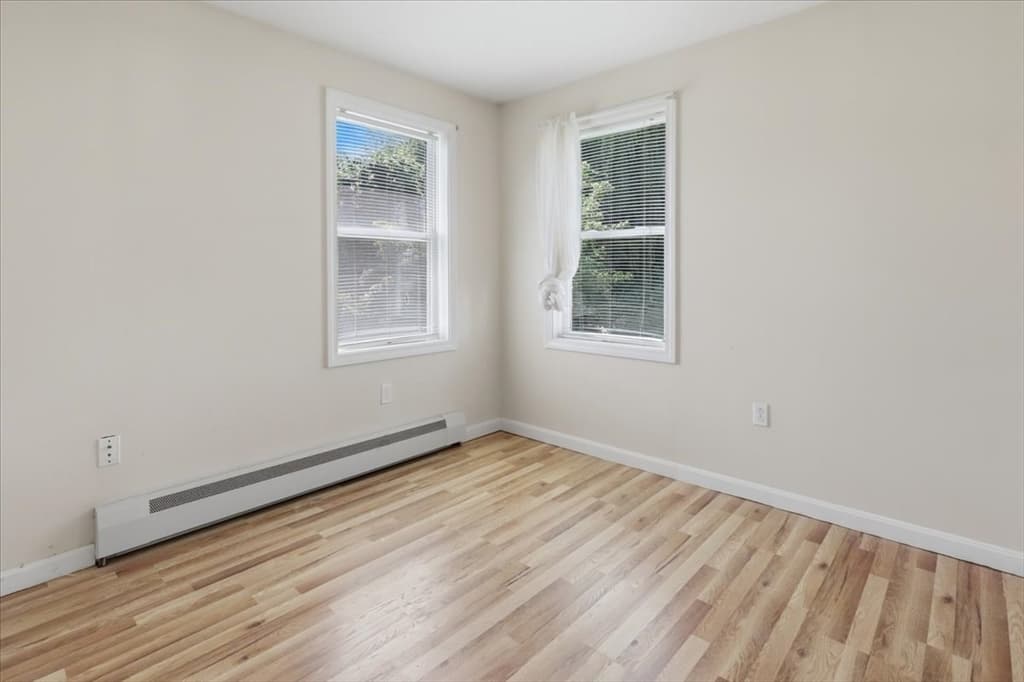 1033 Rodman St, Fall River MA 02721 photo 27