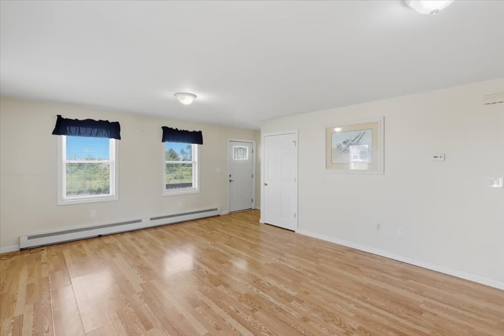 1033 Rodman St, Fall River MA 02721 photo 13