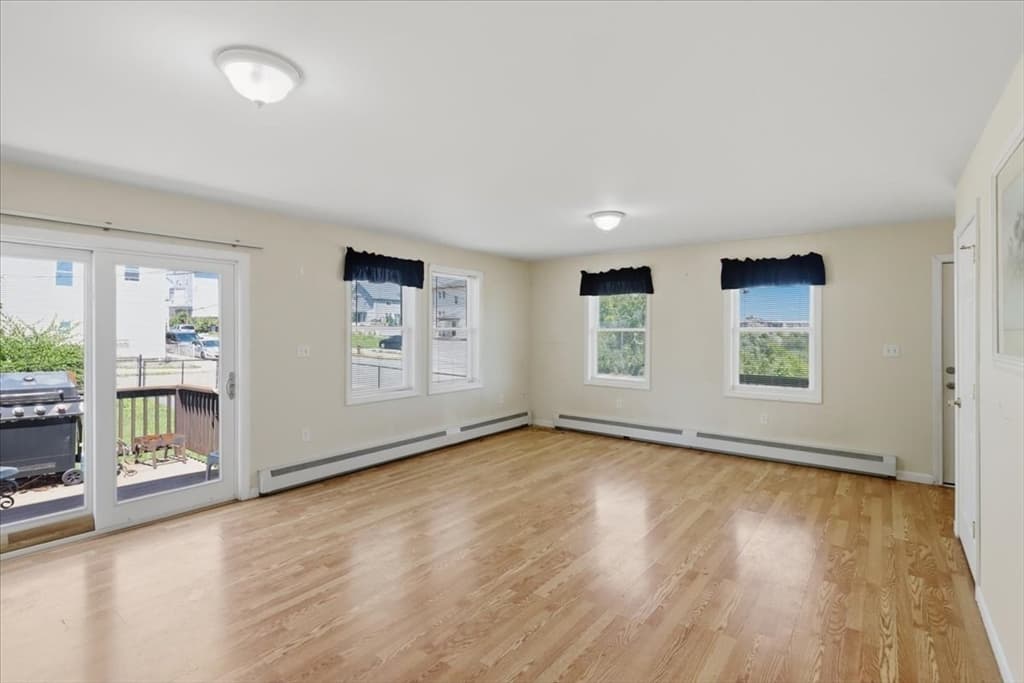 1033 Rodman St, Fall River MA 02721 photo 10
