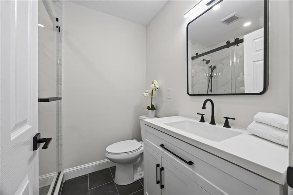 6 Hillside Ave, Woburn MA 01801 photo 12