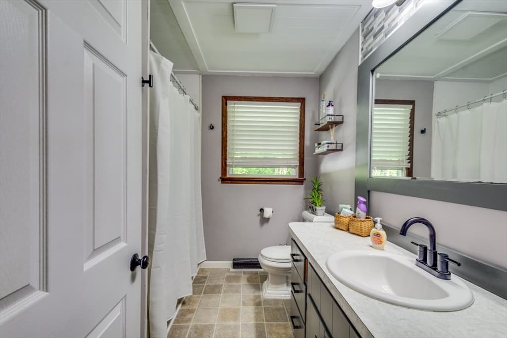 41 Oakmont Ave, Westminster MA 01473 photo 16