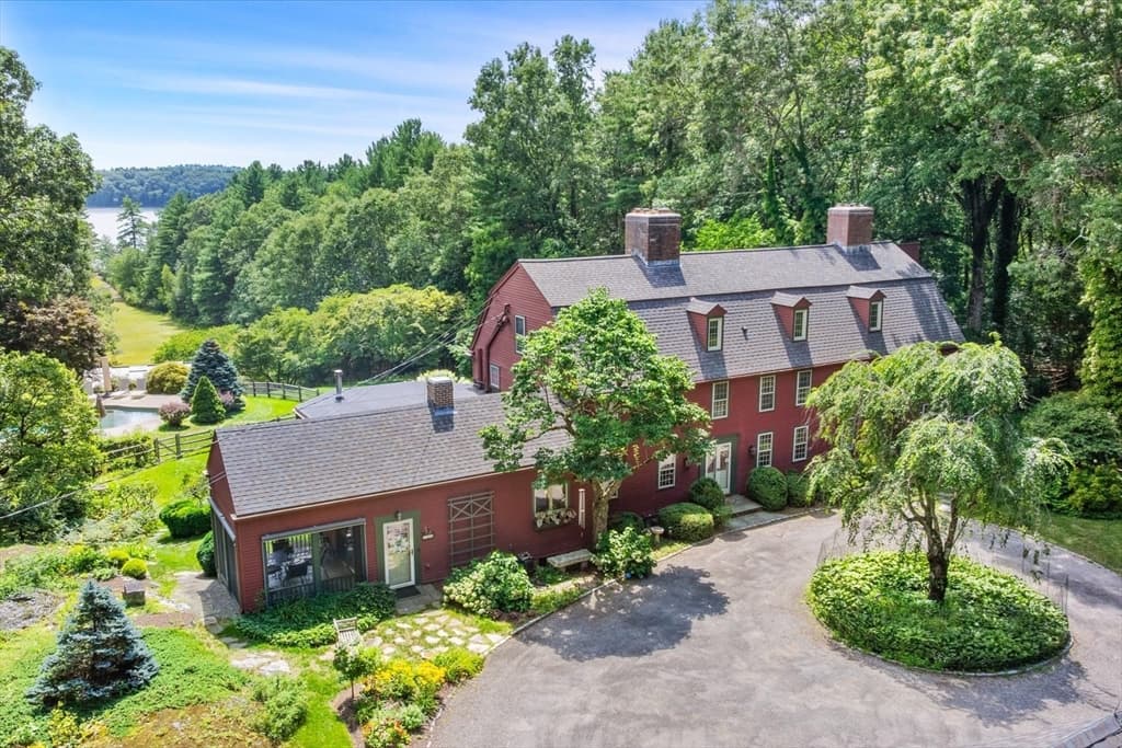 112 Farm Rd, Sherborn MA 01770