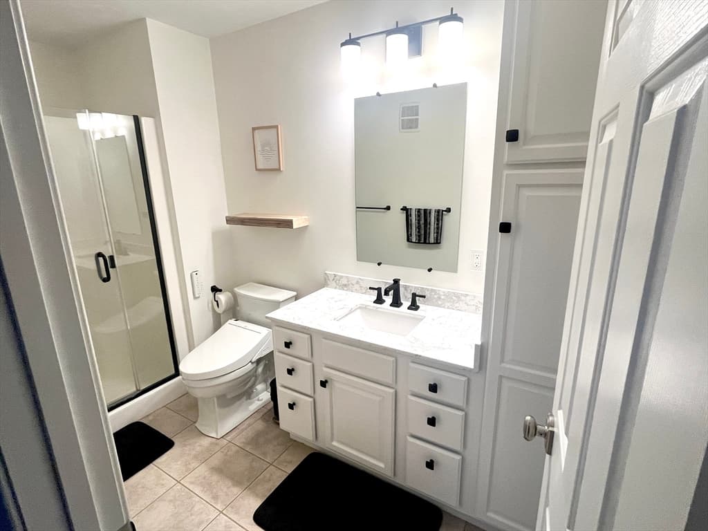 Condominium at 12 Azalea Ln # 12, Grafton MA 01519, Grafton, photo 13 of 24