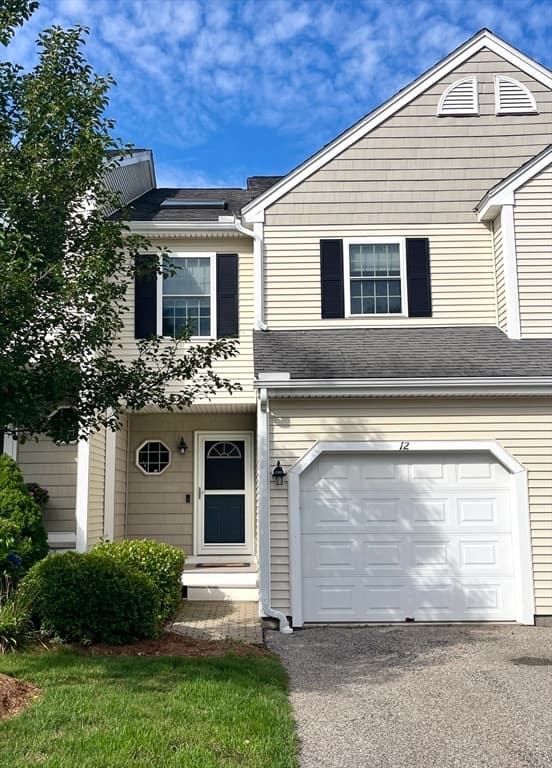 12 Azalea Ln # 12, Grafton MA 01519