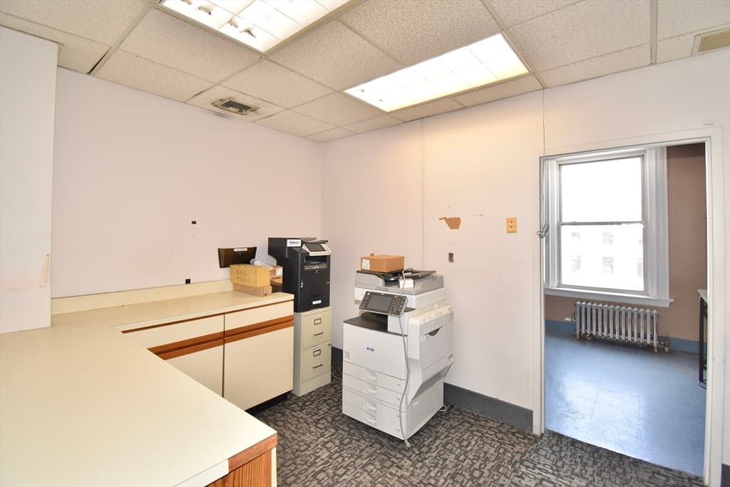 175 State St, Springfield MA 01103 photo 16