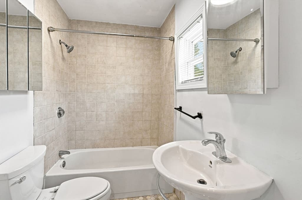 35 Franklin Ave, Somerville MA 02145 photo 23