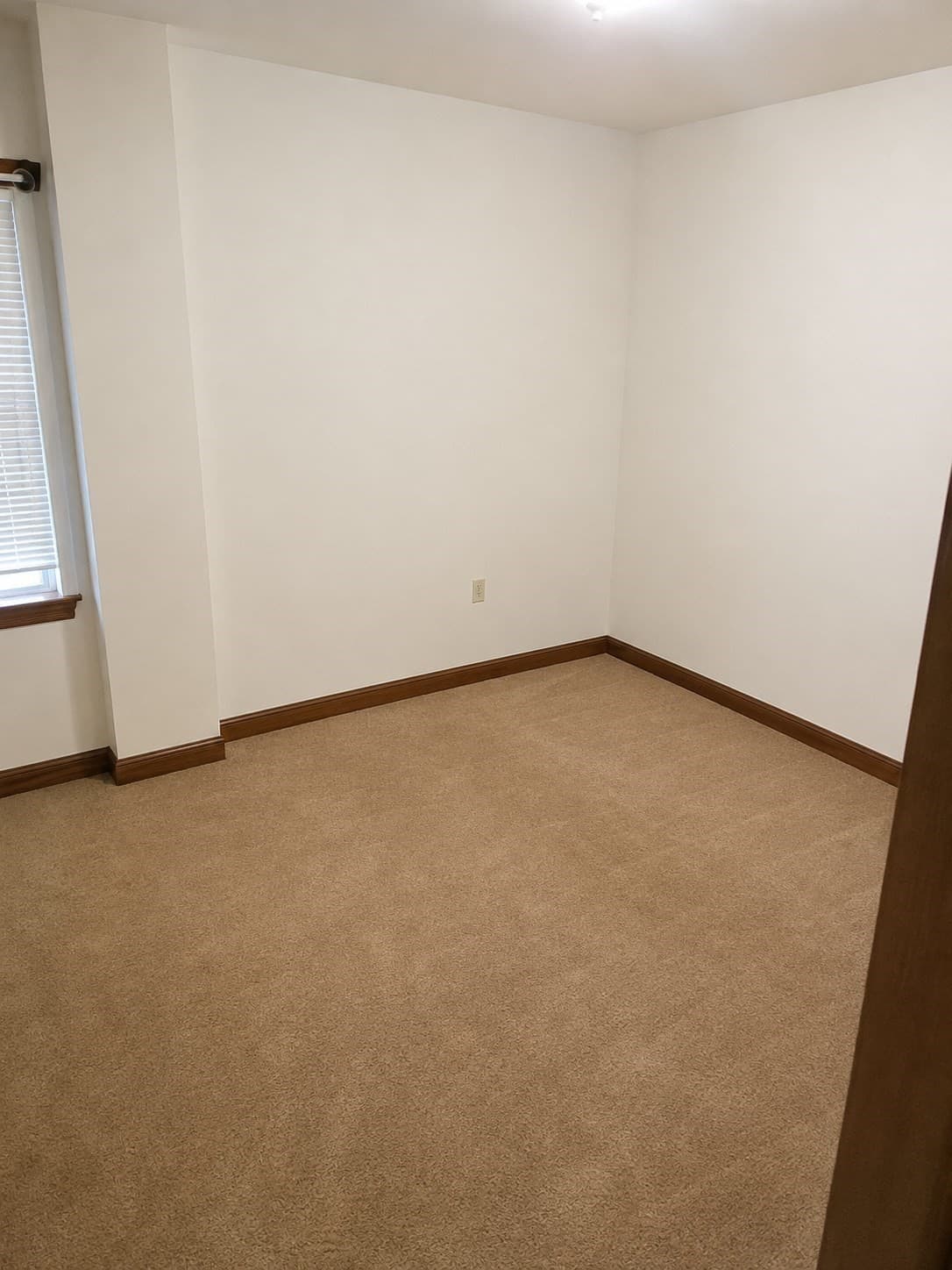 Multi Family at 311 Main St, Leicester MA 01611, photo 27 of 29