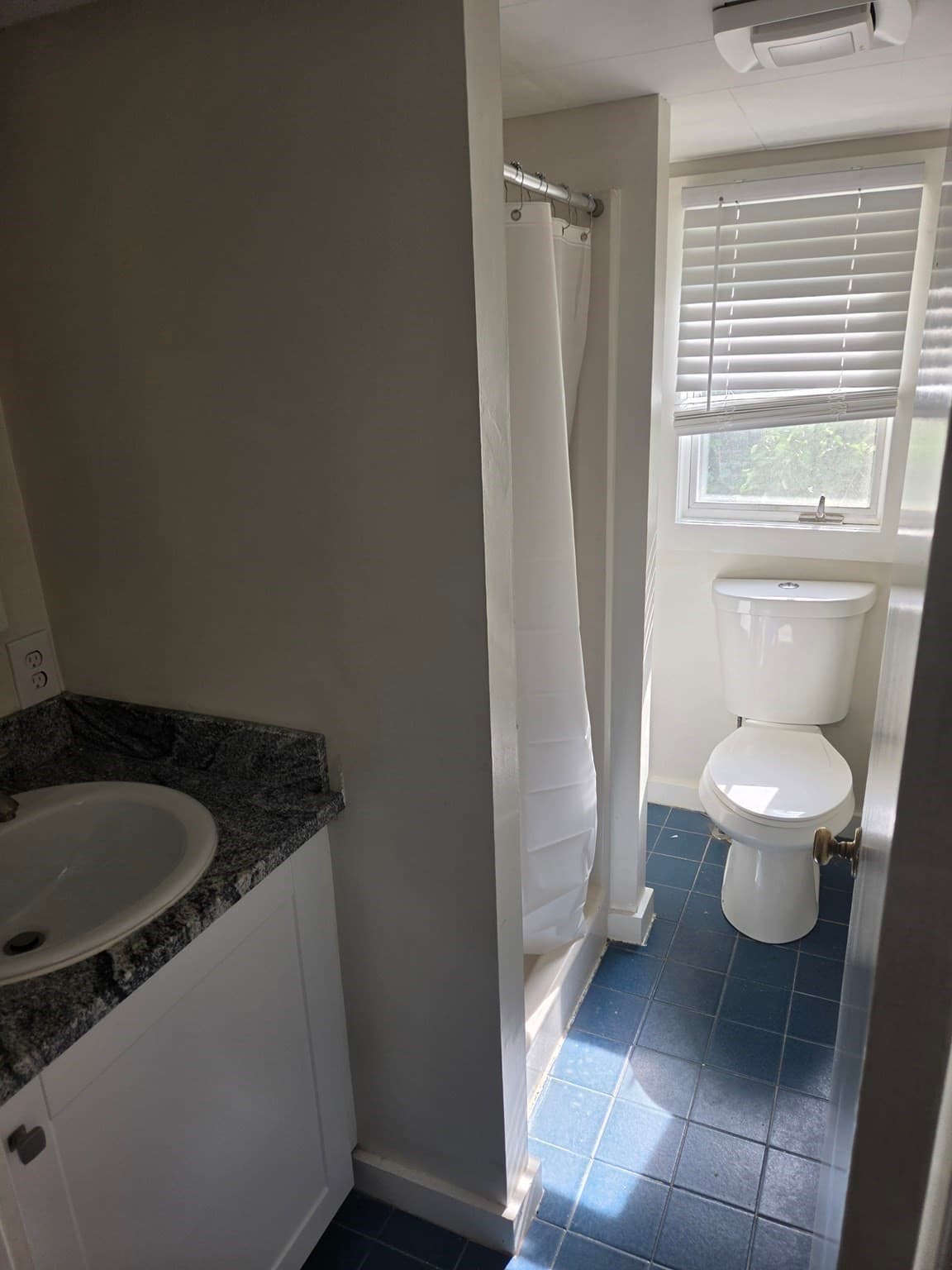 Multi Family at 311 Main St, Leicester MA 01611, photo 14 of 29