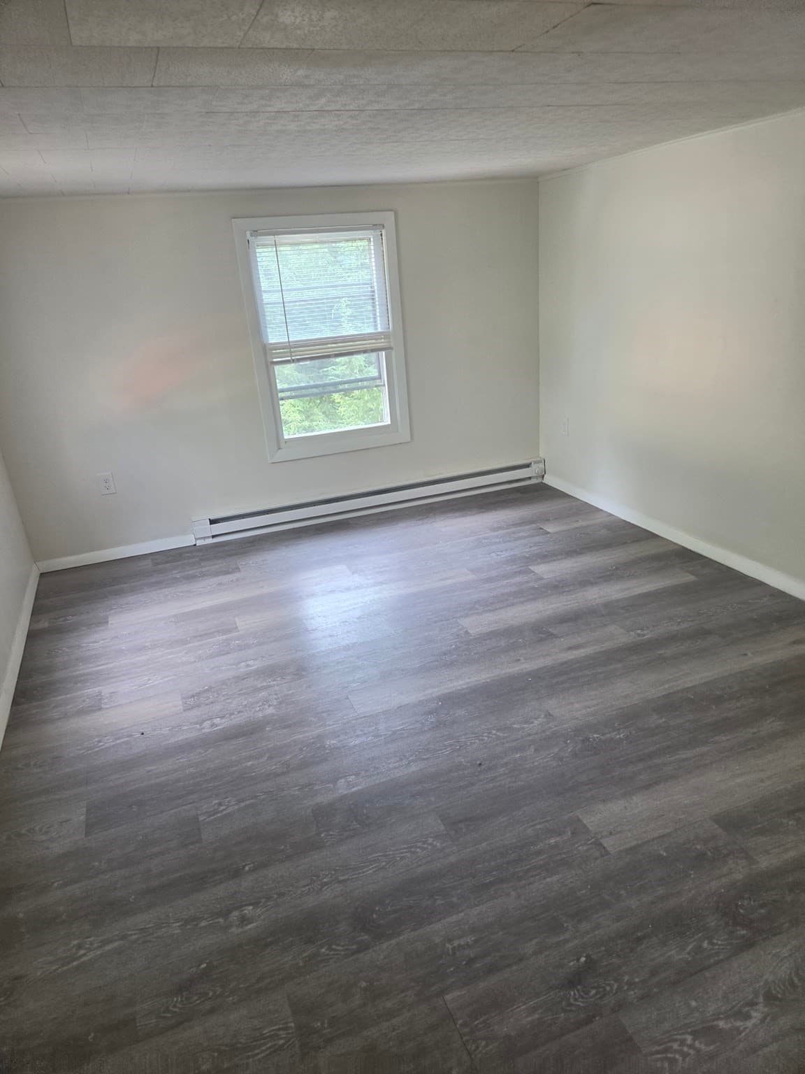 Multi Family at 311 Main St, Leicester MA 01611, photo 11 of 29